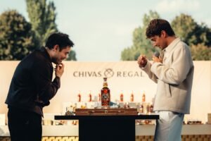 Hikaru Nakamura and Charles Leclerc (Credit: Chhivas Regal)